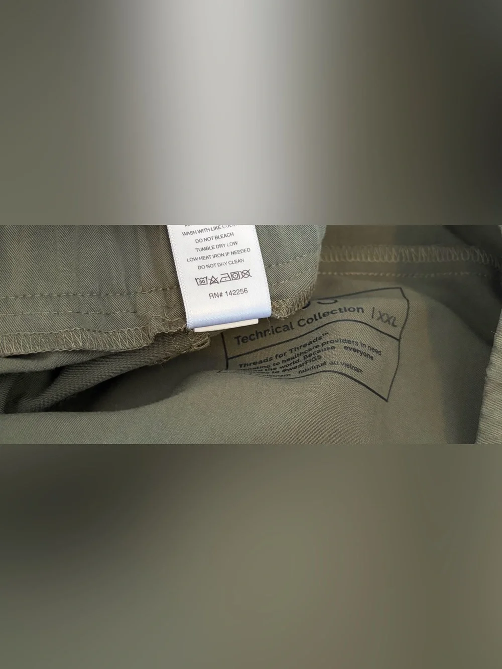 Figs comfortable olive